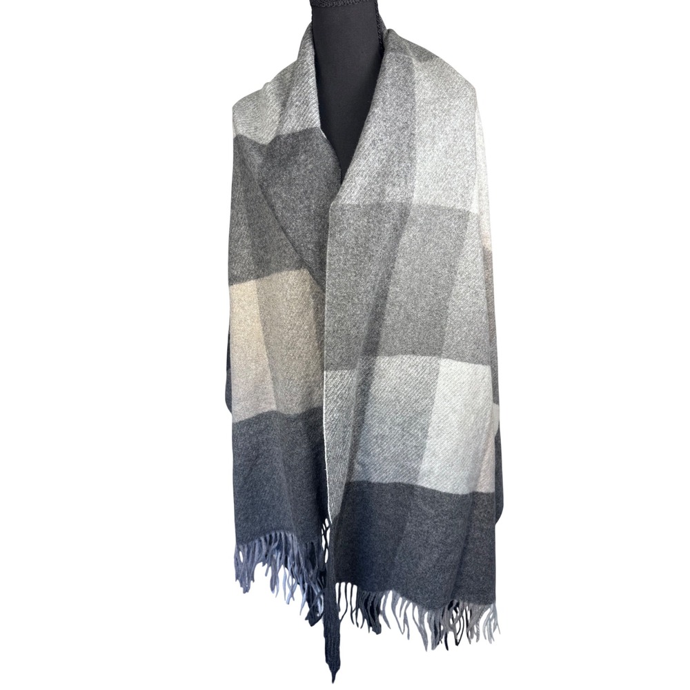 Wool Scarf Wrap Women OS Gray Plaid Fringe Soft Warm Winter Quiet Luxury Preppy